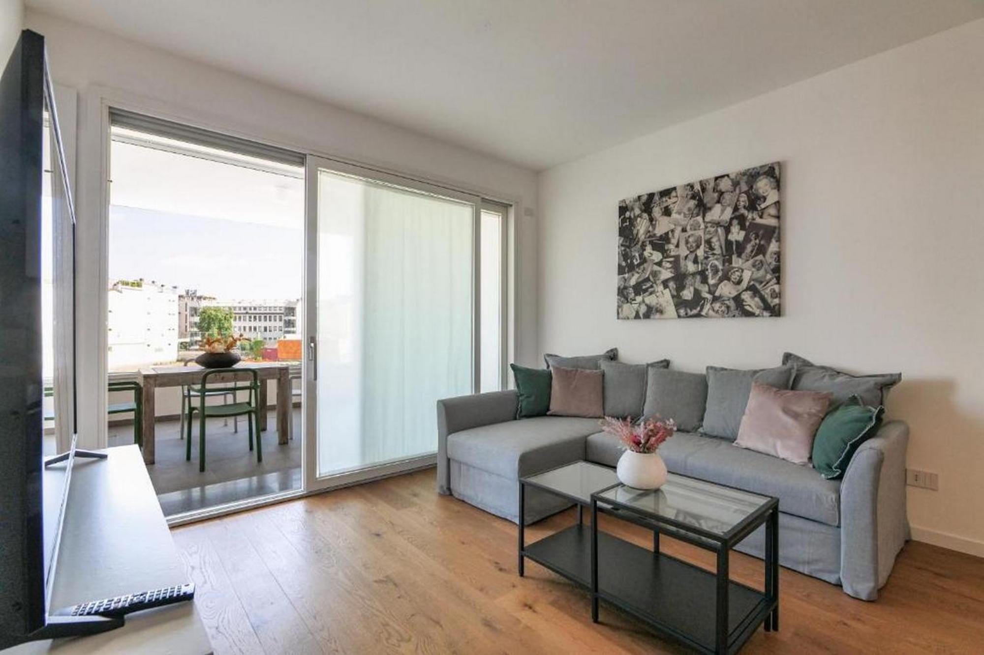 Lovely Terrace Apartment - Porta Romana District Milão Exterior foto
