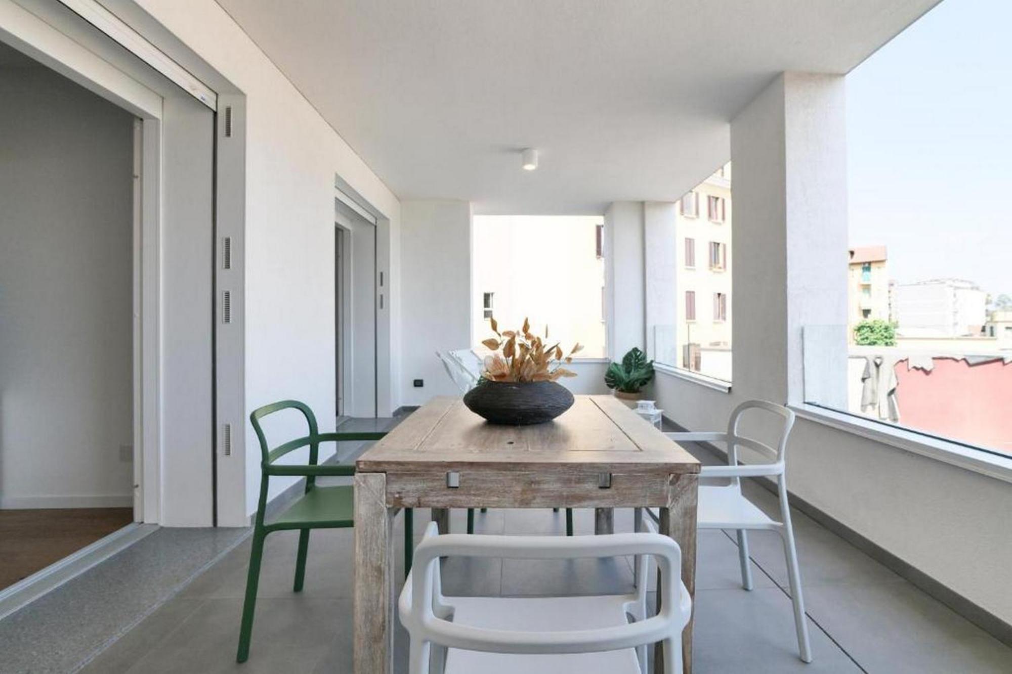 Lovely Terrace Apartment - Porta Romana District Milão Exterior foto